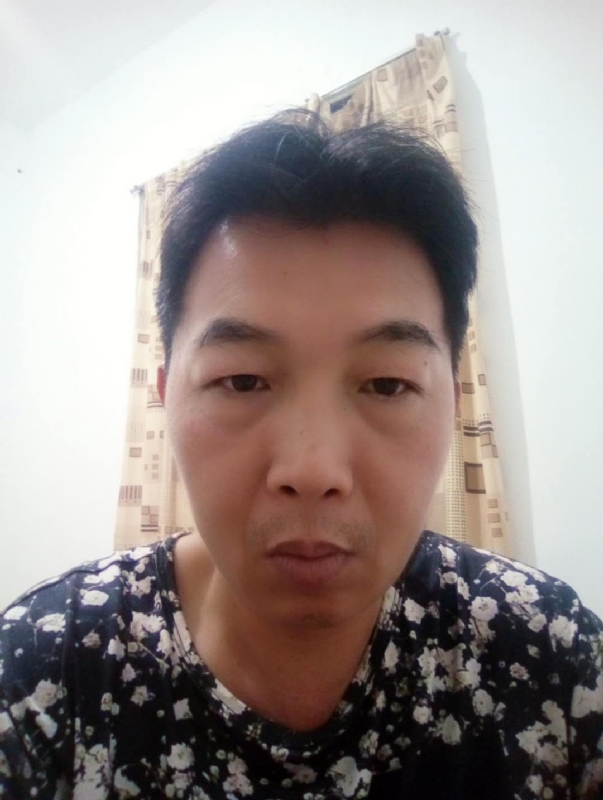繁华哀伤的第一张照片--福清婚介网