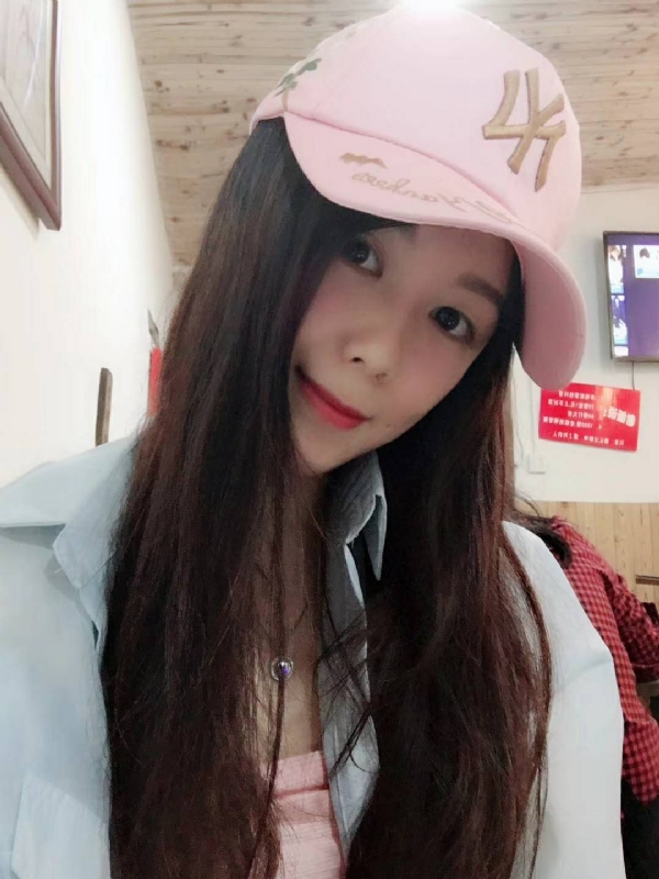 丹丹的第三张照片--福清婚介网