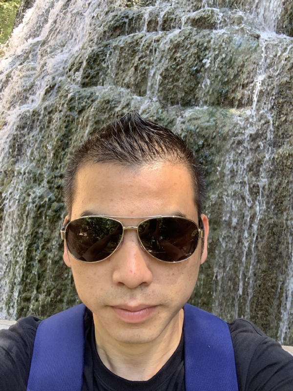 高兴的第二张照片--福清婚介网