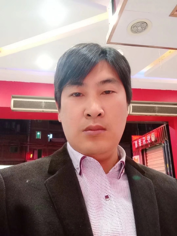 奔跑的第二张照片--福清婚介网