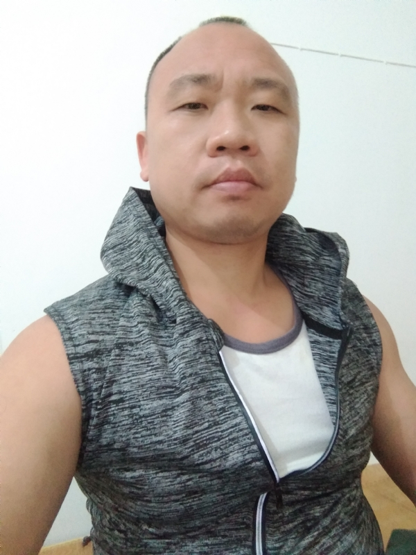 whm的第二张照片--福清婚介网