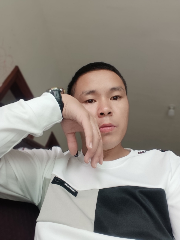 冷漠的第一张照片--福清婚介网