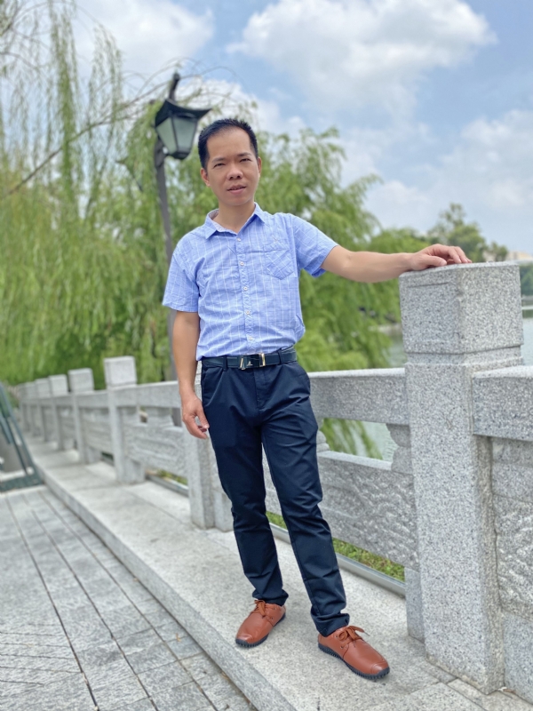 奇峰向阳的第一张照片--福清婚介网