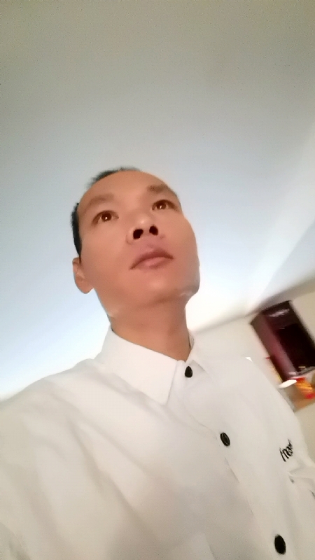 只影向谁去的第五张照片--福清婚介网