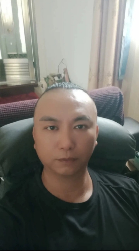 施逸森的第一张照片--福清婚介网