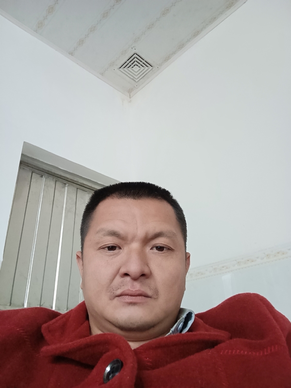 兰成龙的第一张照片--福清婚介网