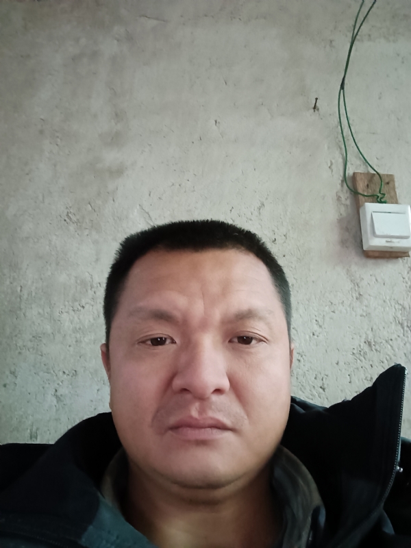 兰成龙的第四张照片--福清婚介网