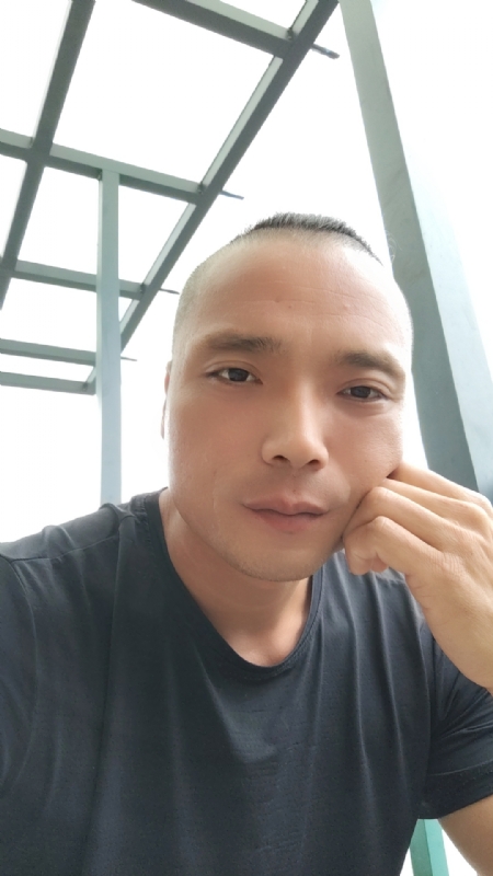 伯爵的第三张照片--福清婚介网